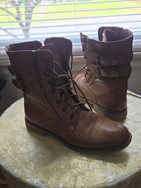Women's I.D. Required lace-up boots